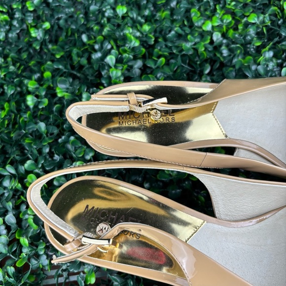 MICHAEL Michael Kors Patent Slingback low Heels - Picture 5 of 11